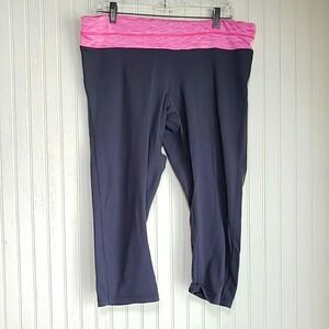 C9 Champion Capri Leggings Womens XXL Black Pink Colorblock Stretch Yoga Gym